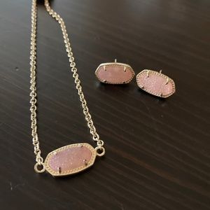 Kendra Scott earrings and bracelet